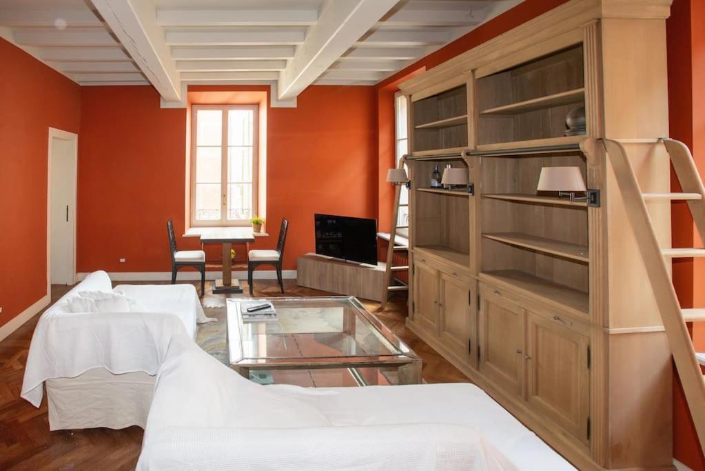 Charme And Relax In Downtown Parma Apartment Ngoại thất bức ảnh